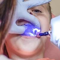 Водещи зъбни протези 24
